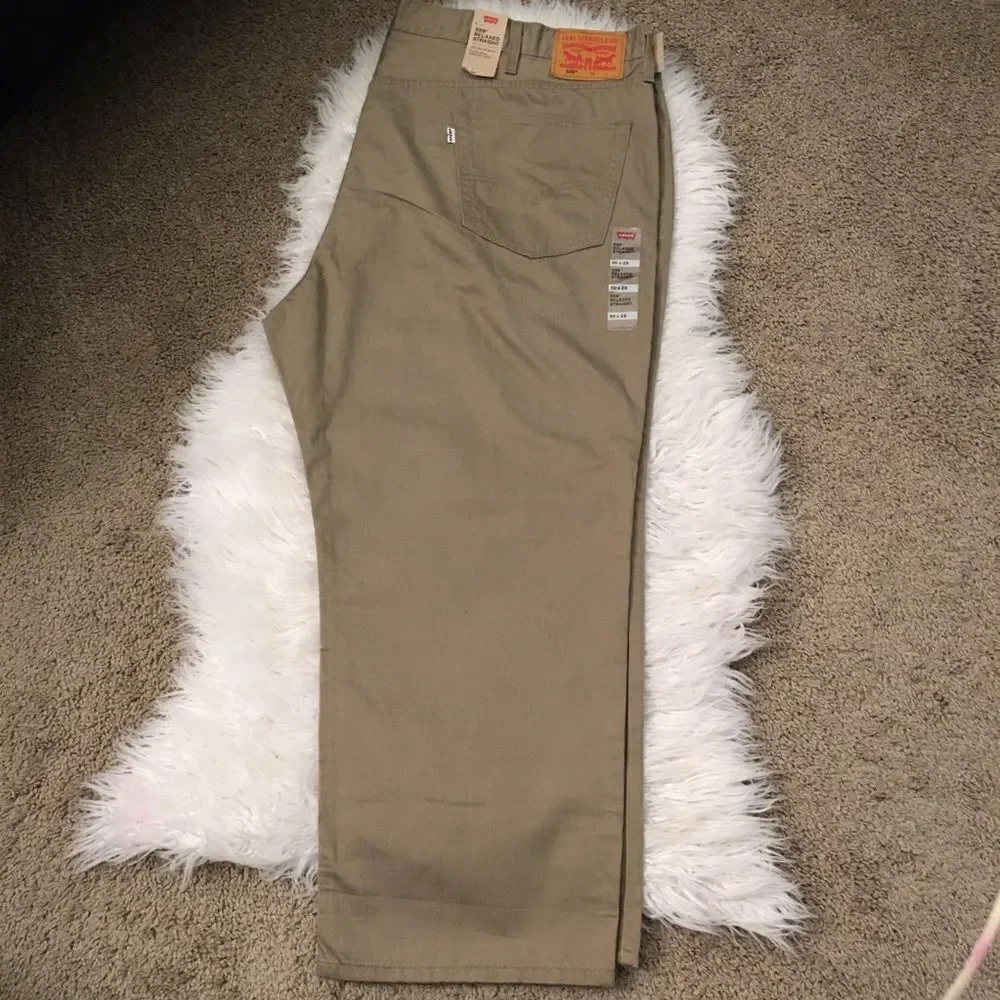 MENS BIG & TALL KHAKI LEVIS! SZ 50/28 length